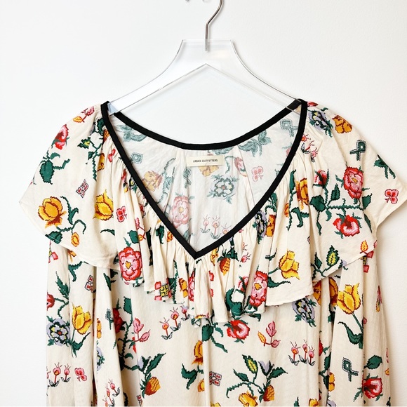 Urban Outfitters | Romantic Floral Print Ruffle Blouse - Picture 2 of 7